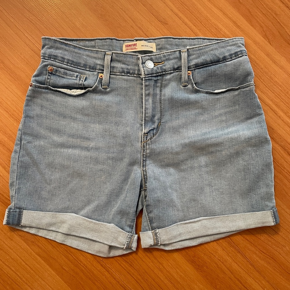 Signature by Levi Strauss Mid-Rise Shorts